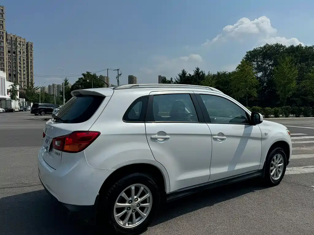 Mitsubishi ASX — миниатюра 9