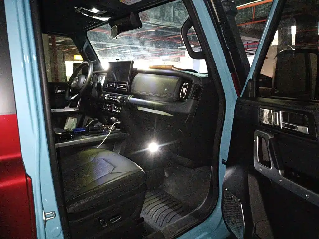 212 212 T01 — миниатюра 19