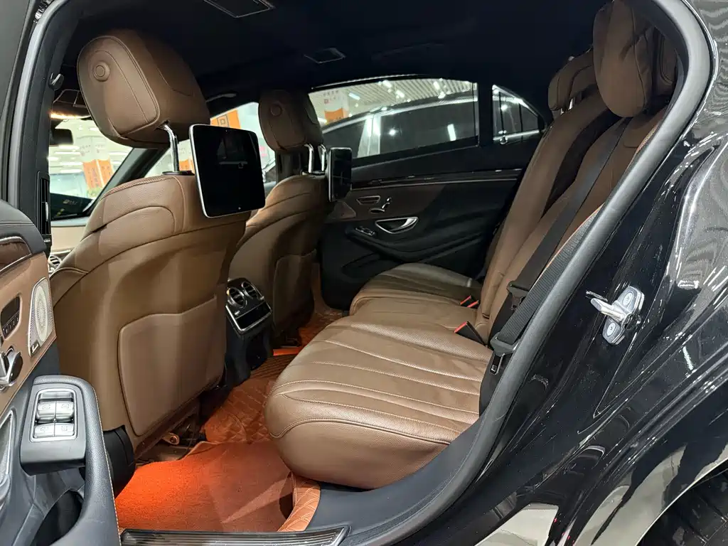 Mercedes-Benz S-Class — миниатюра 8