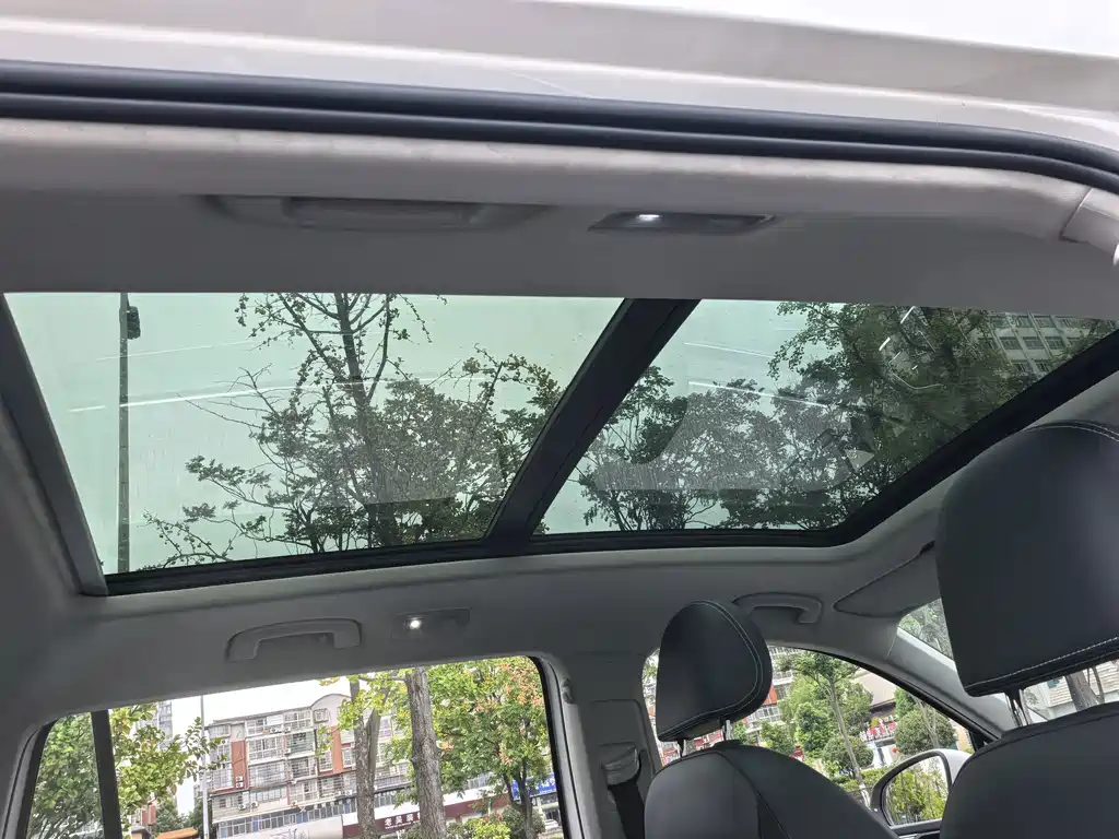 Volkswagen Tiguan L — миниатюра 8