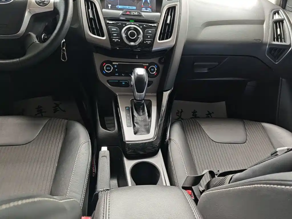 Ford Focus — миниатюра 14