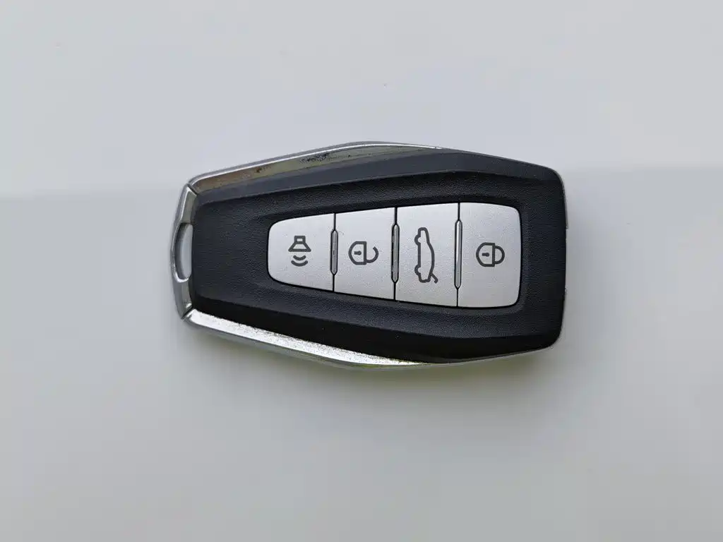 Geely Emgrand — миниатюра 19