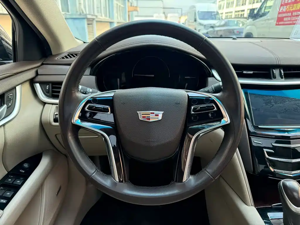Cadillac XTS — миниатюра 7