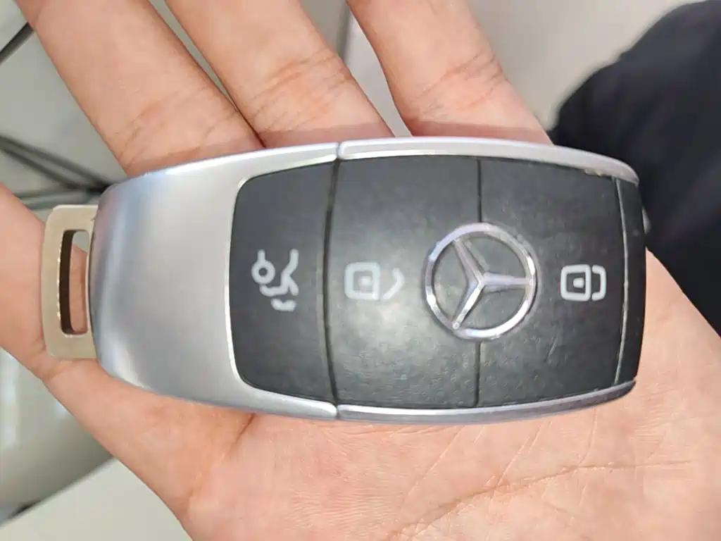 Mercedes-Benz GLB — миниатюра 9