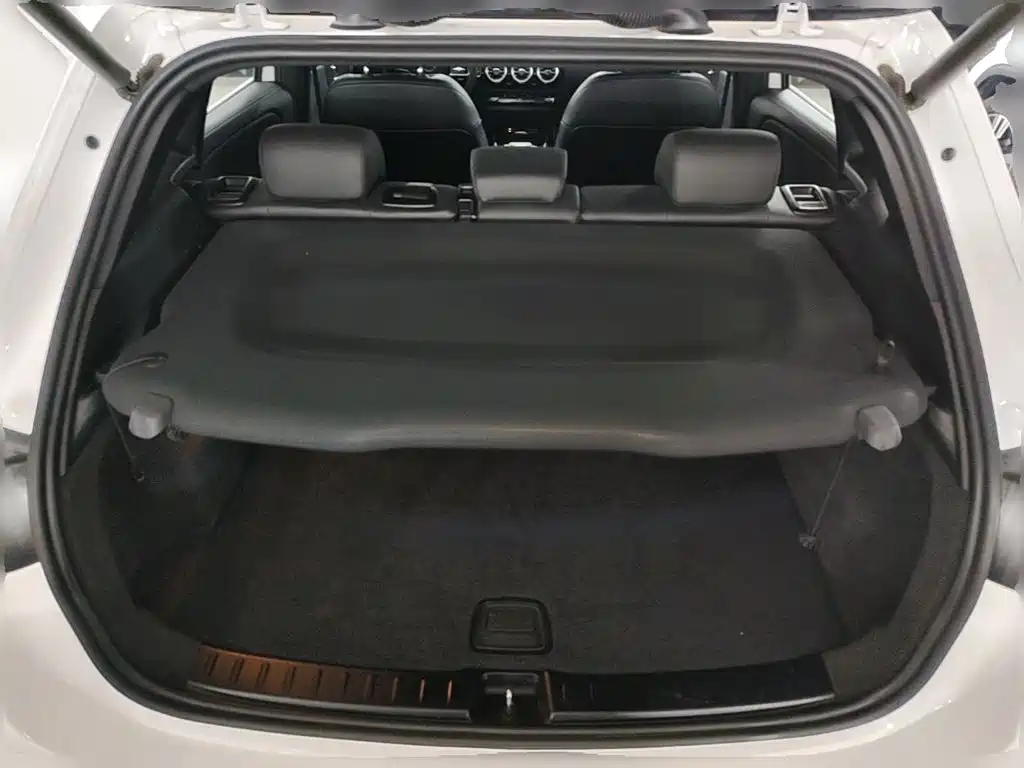 Mercedes-Benz GLA — миниатюра 24