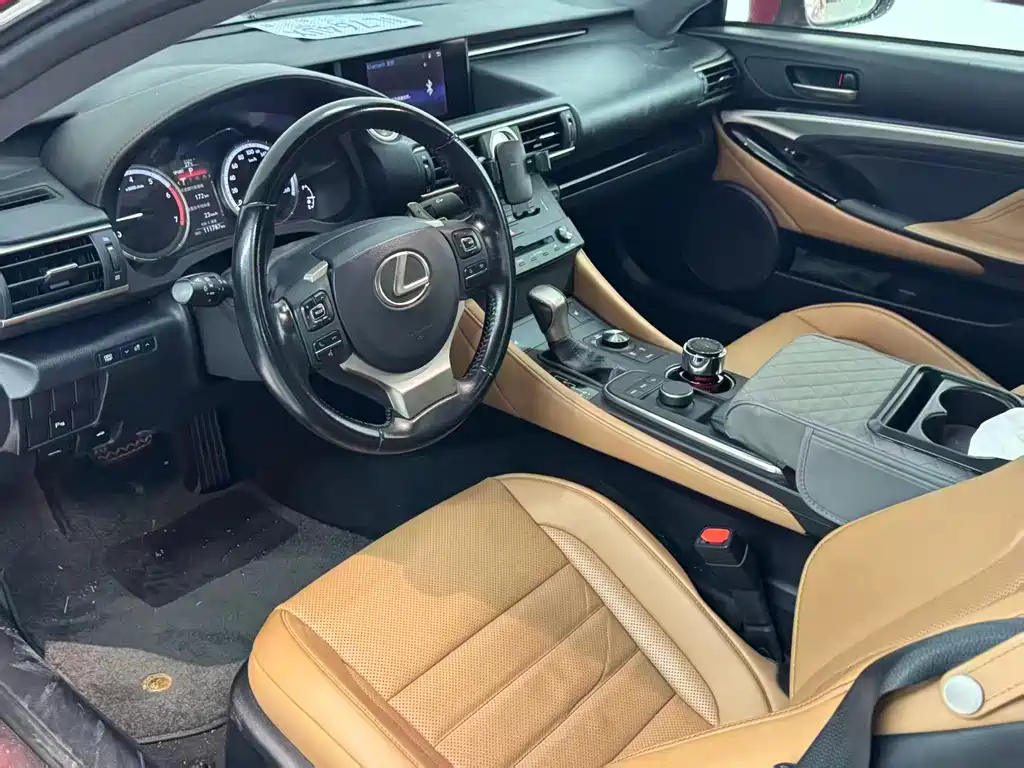 Lexus RC — миниатюра 4