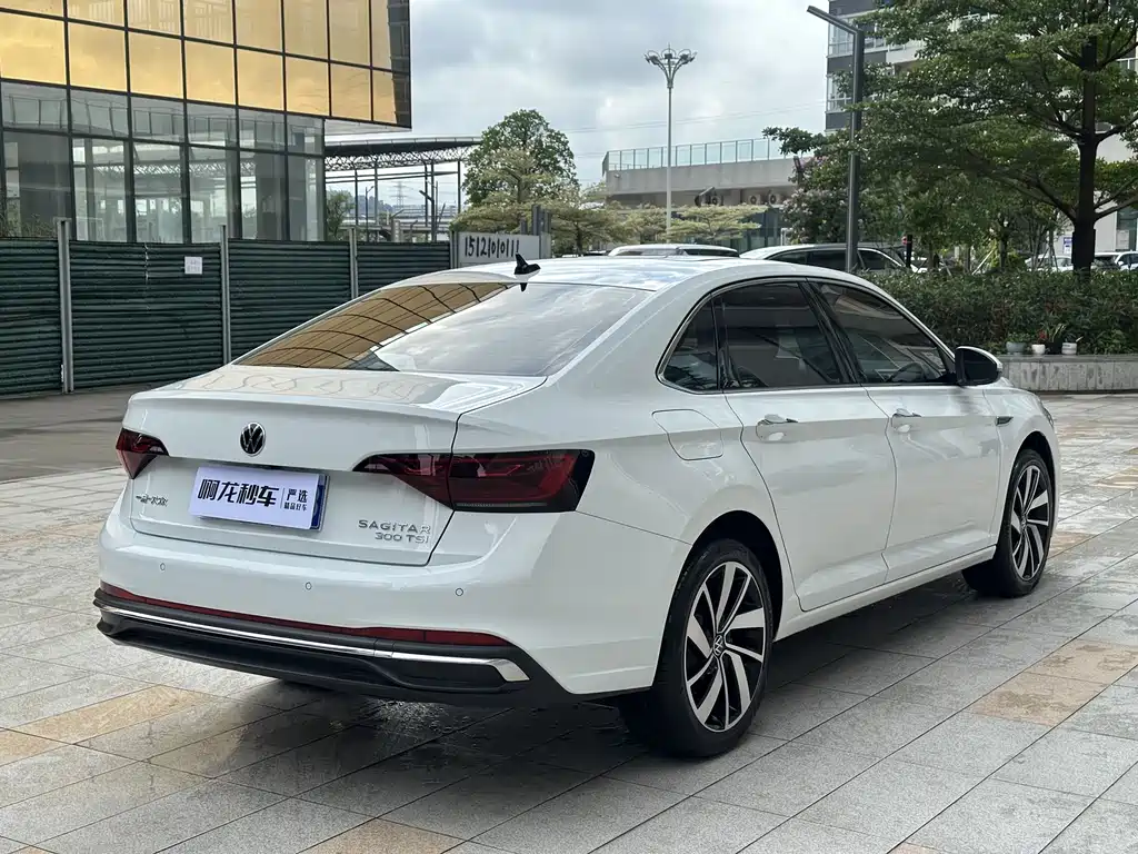 Volkswagen Sagitar 2025 300TSI DSG