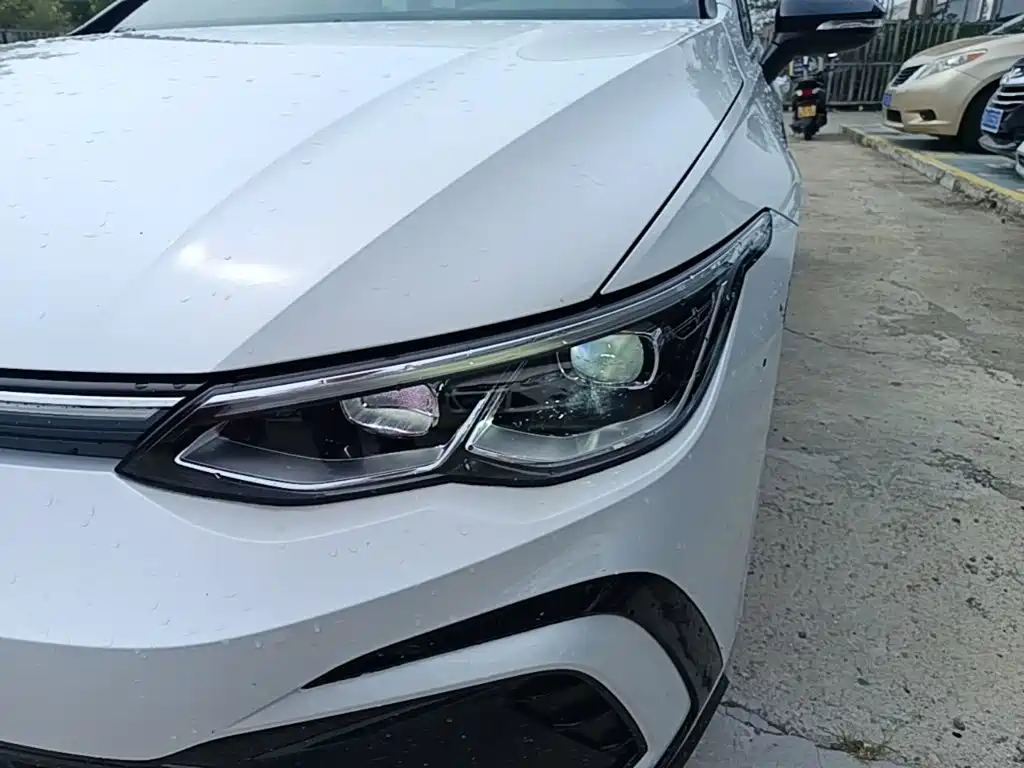 Volkswagen Golf — миниатюра 18