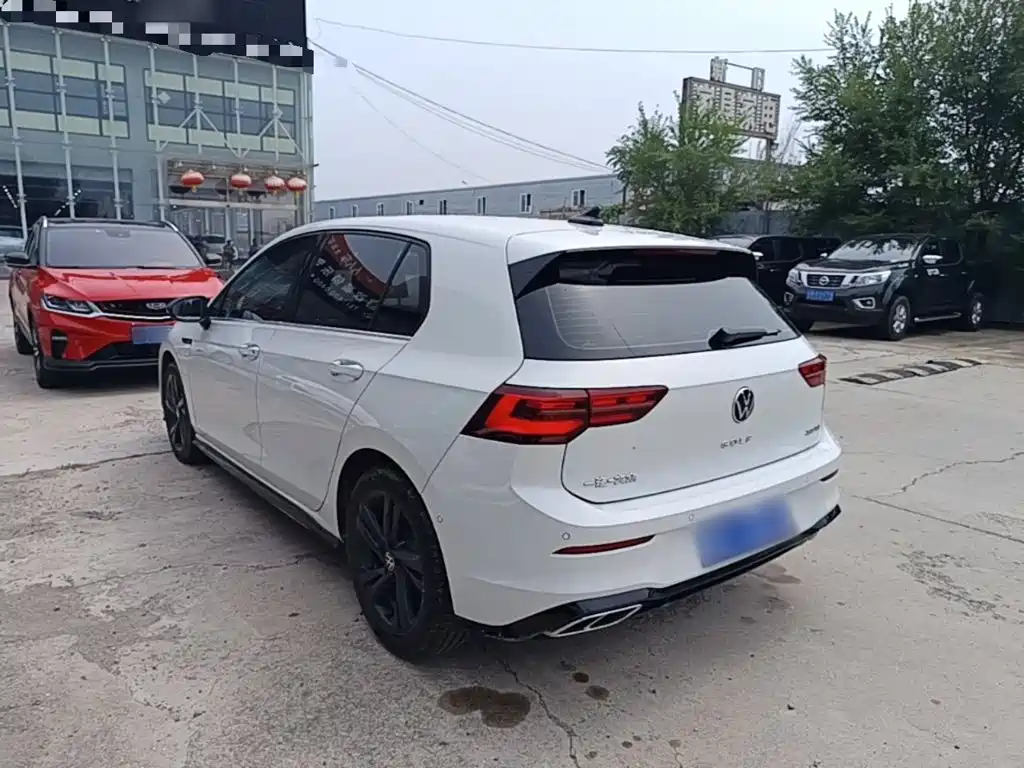 Volkswagen Golf — миниатюра 23