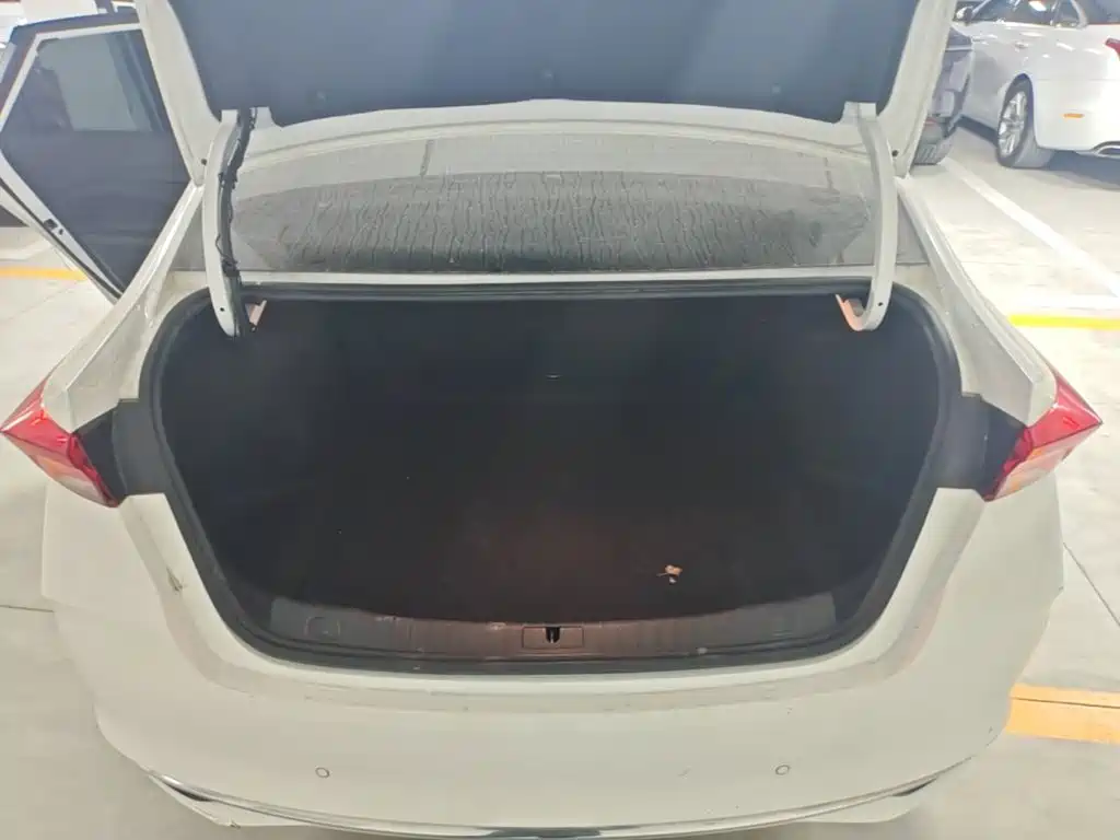 Buick Verano — миниатюра 19