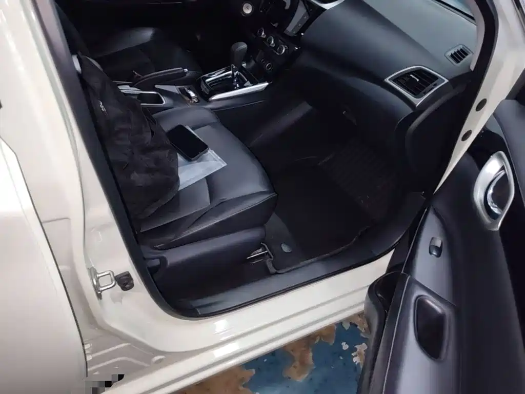 Nissan Sylphy — миниатюра 9