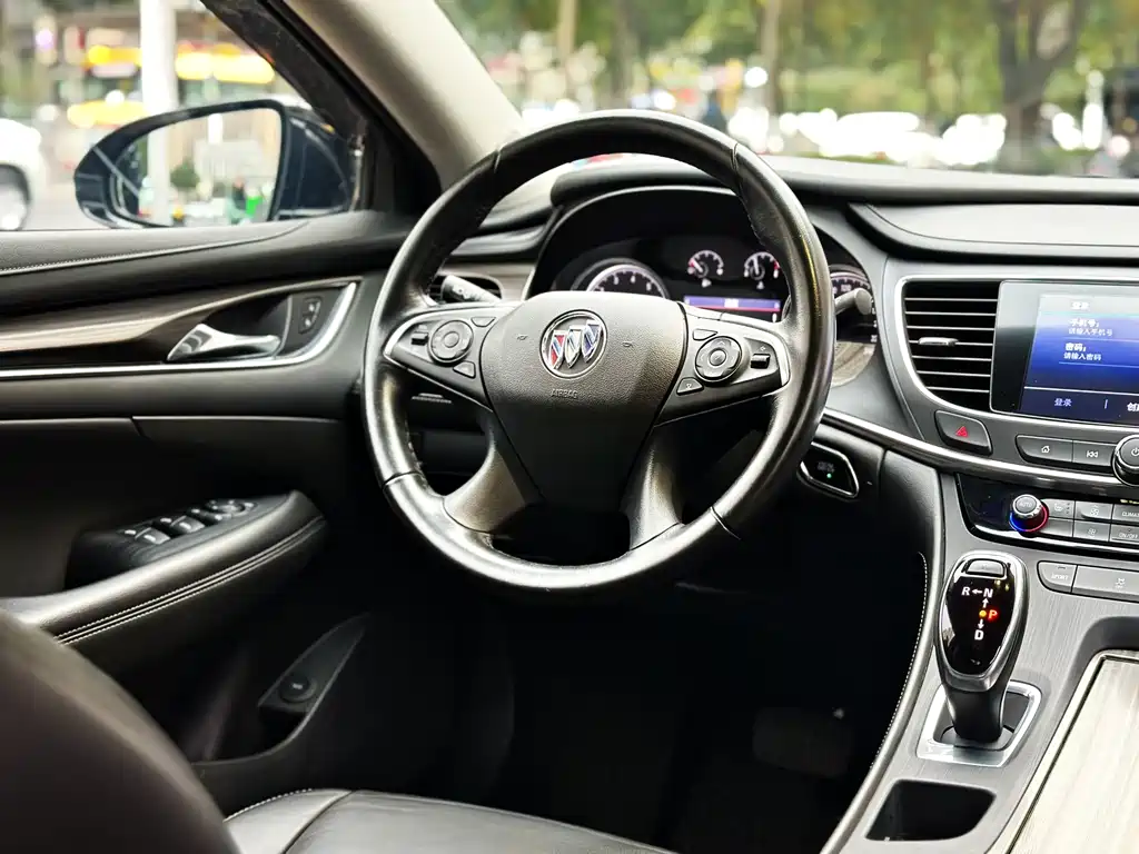 Buick LaCrosse — миниатюра 9