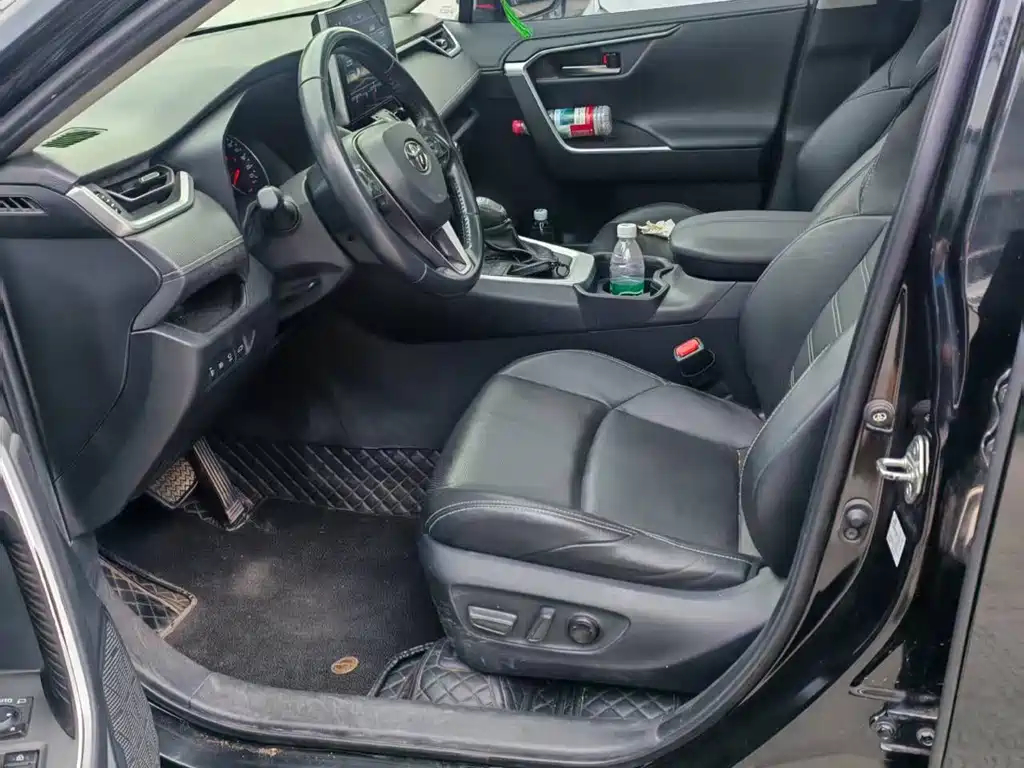 Toyota Wildlander — миниатюра 4