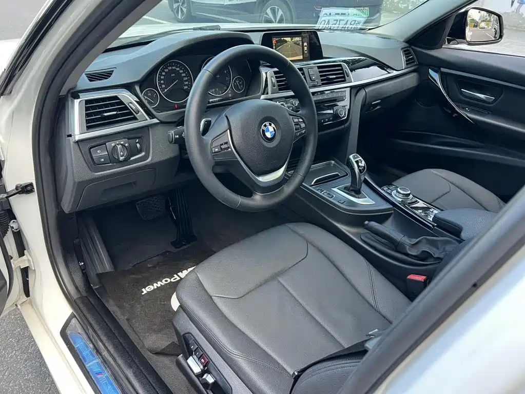 BMW 3 Series — миниатюра 5