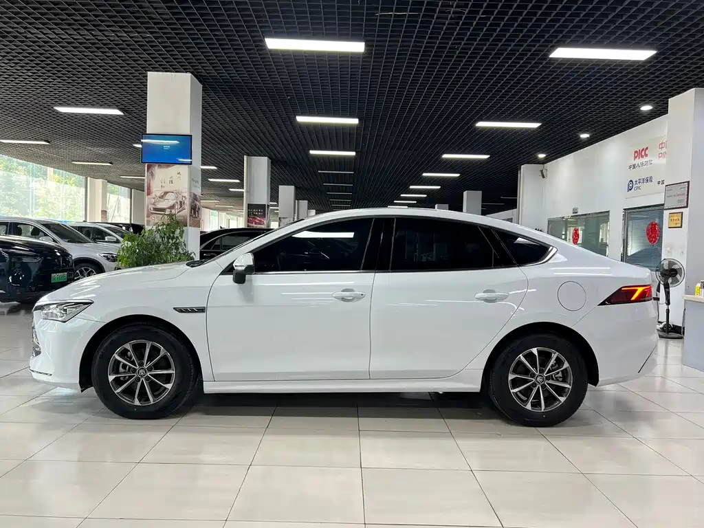 BYD Qin PLUS — миниатюра 3