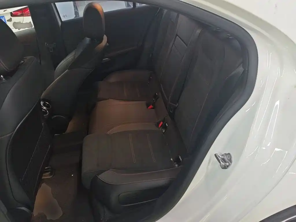 Mercedes-Benz A-Class — миниатюра 17