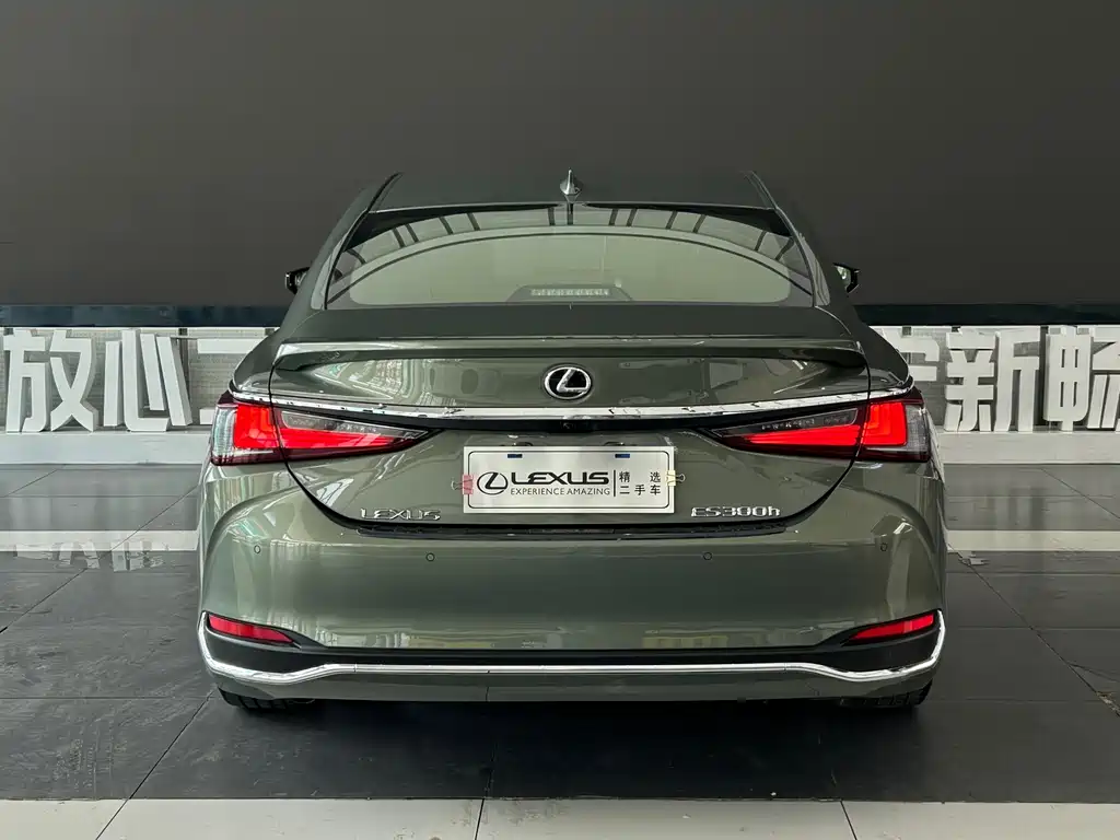 Lexus ES — миниатюра 5