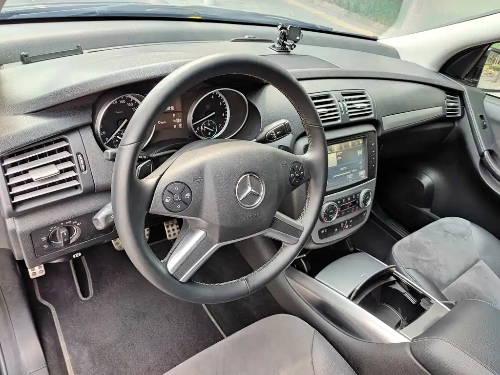 Mercedes-Benz R-Class — миниатюра 7