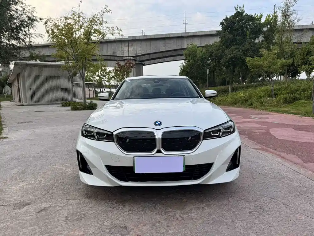 BMW i3 — миниатюра 2