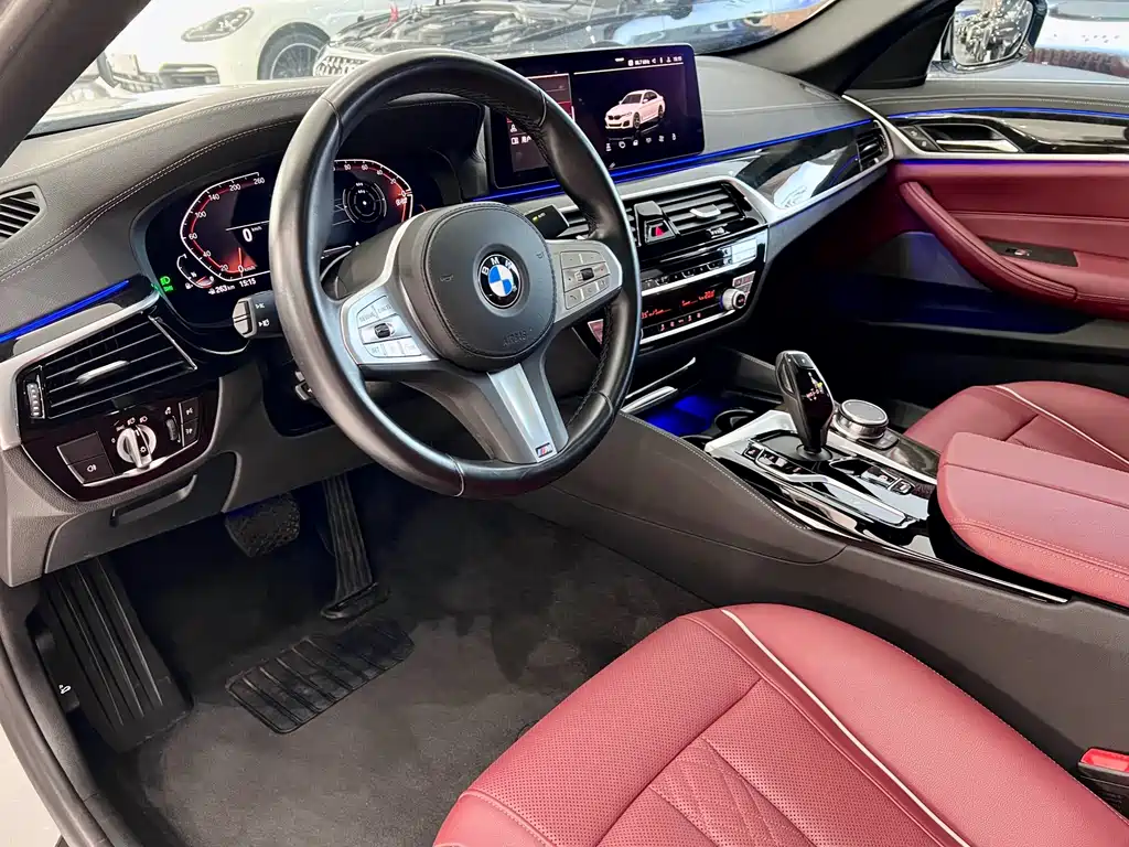 BMW 5 Series — миниатюра 6