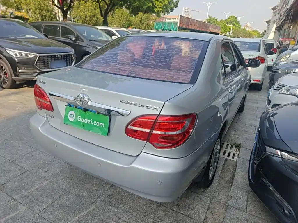 Toyota Corolla — миниатюра 7