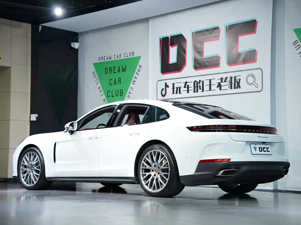 Porsche Panamera — миниатюра 46