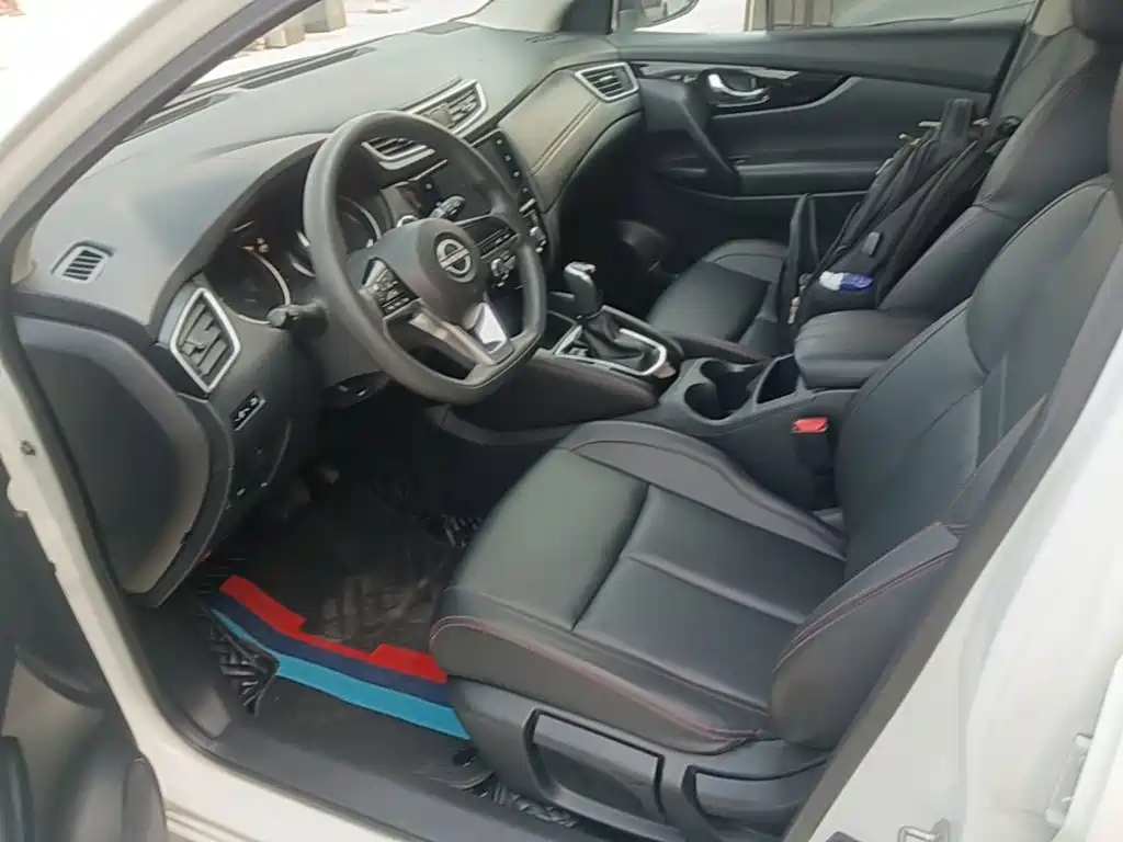 Nissan Qashqai — миниатюра 15