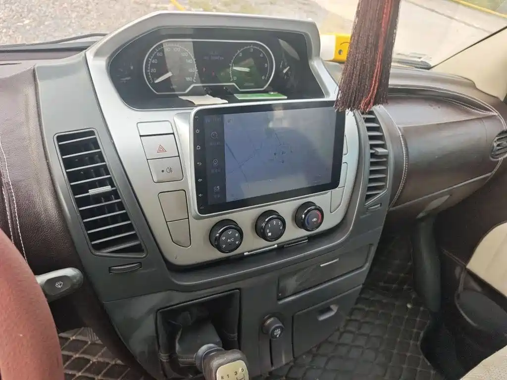 MAXUS V80 — миниатюра 6
