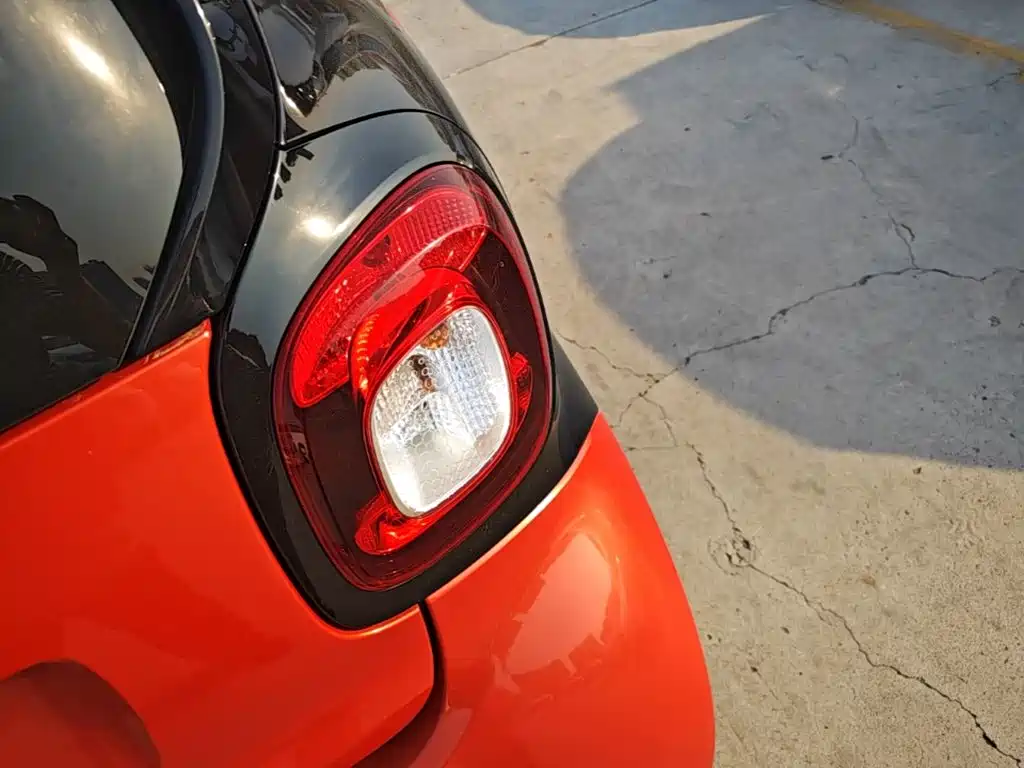 smart Smart Fortwo — миниатюра 8
