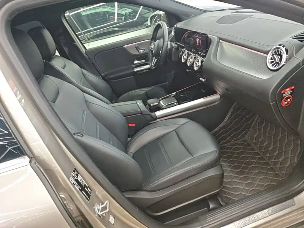 Mercedes-Benz GLA — миниатюра 25