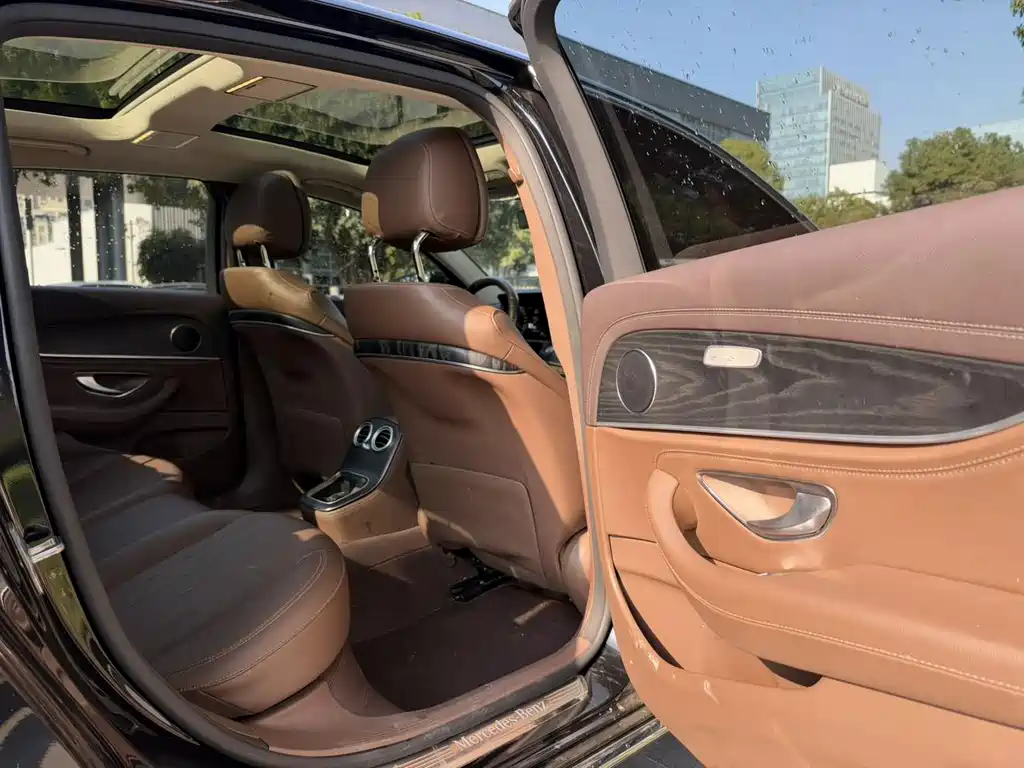 Mercedes-Benz E-Class New Energy — миниатюра 11