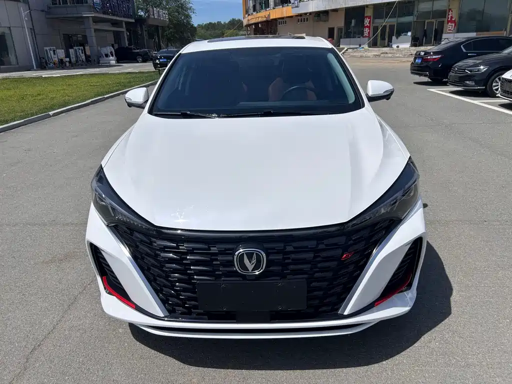 Changan Eado — миниатюра 2