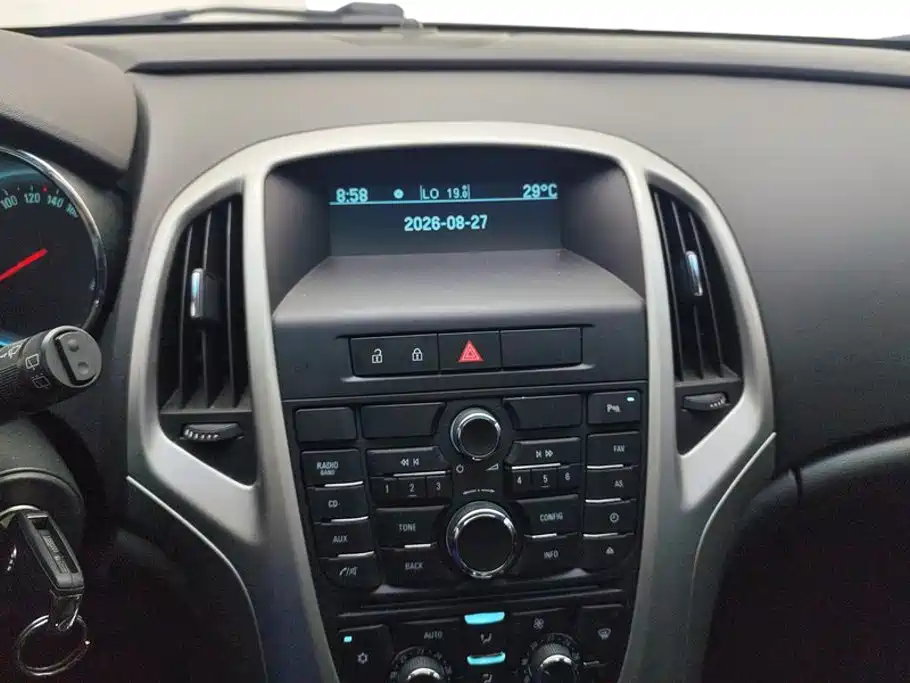 Buick Excelle — миниатюра 13