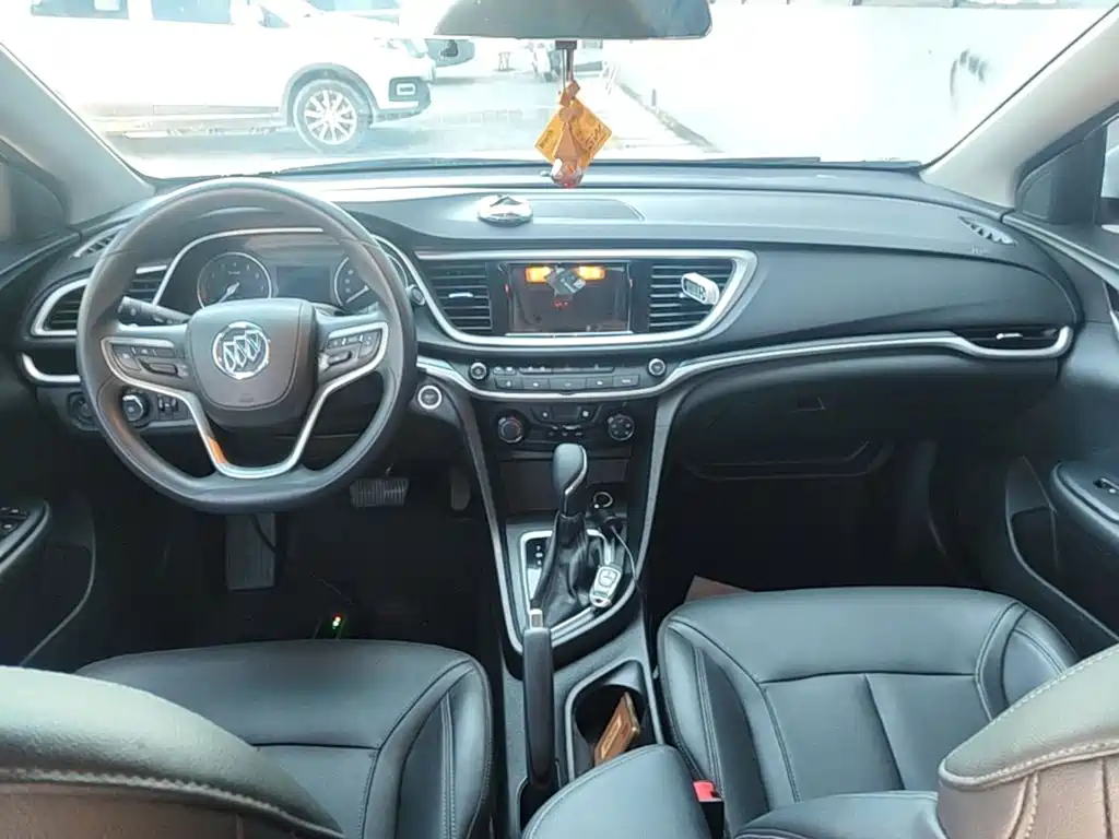 Buick Excelle — миниатюра 10