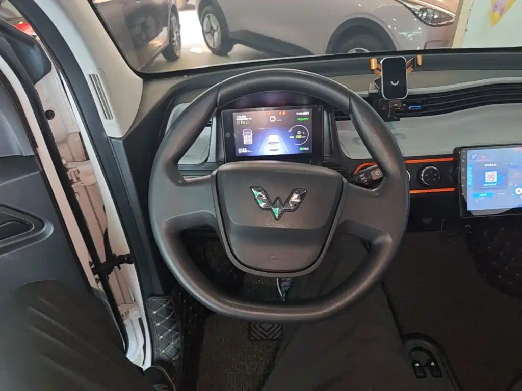 Wuling MINIEV — миниатюра 11