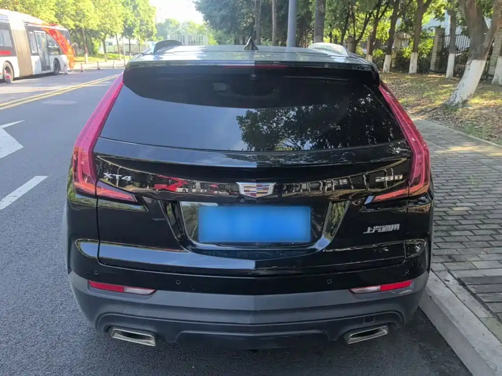 Cadillac XT4 — миниатюра 6
