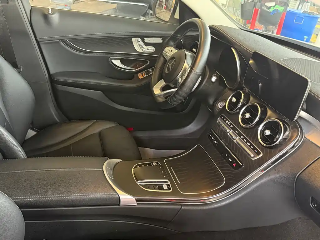 Mercedes-Benz C-Class — миниатюра 5
