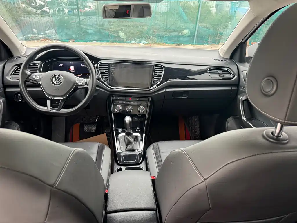 Volkswagen T-Roc — миниатюра 5