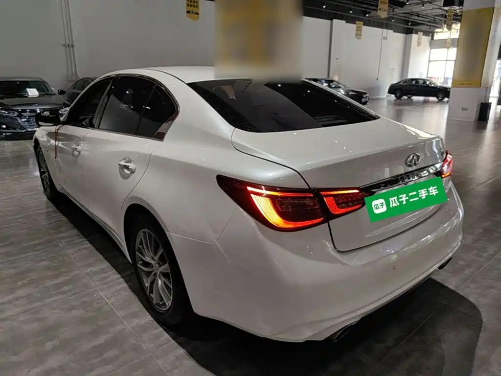 Infiniti Q50L — миниатюра 5