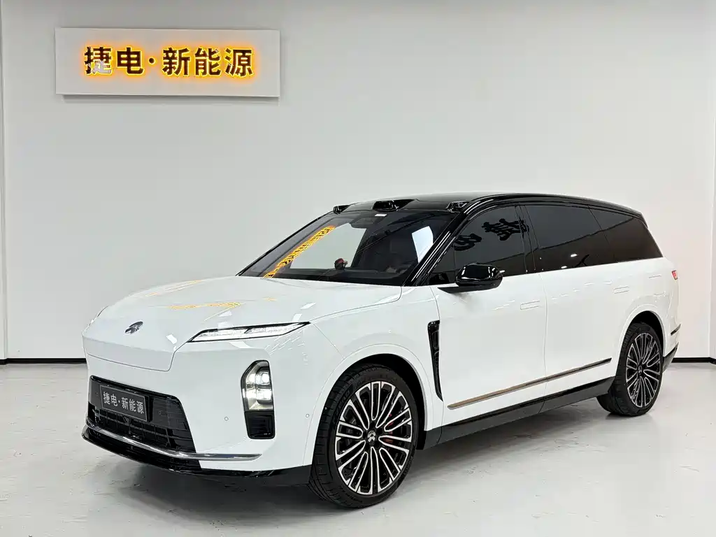 Nio ES8 2025