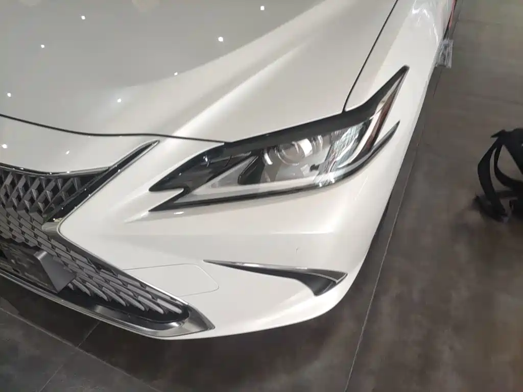 Lexus ES — миниатюра 24