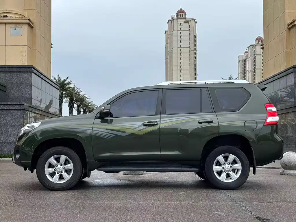 Toyota Prado — миниатюра 2