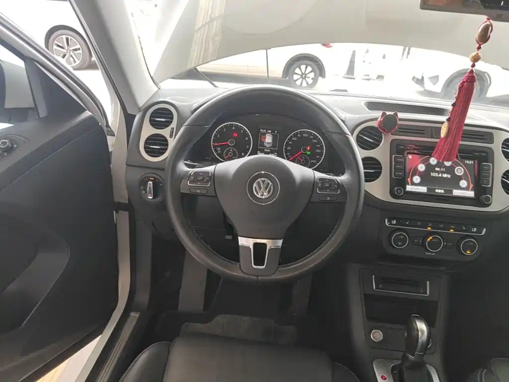 Volkswagen Tiguan — миниатюра 11