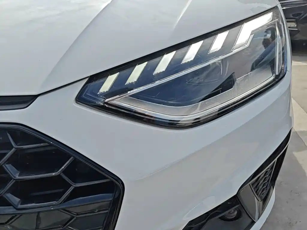 Audi A4L — миниатюра 24