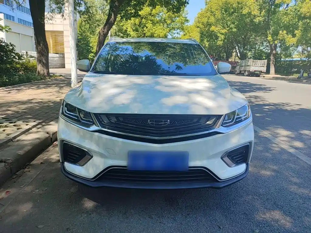Geely Binyue — миниатюра 3