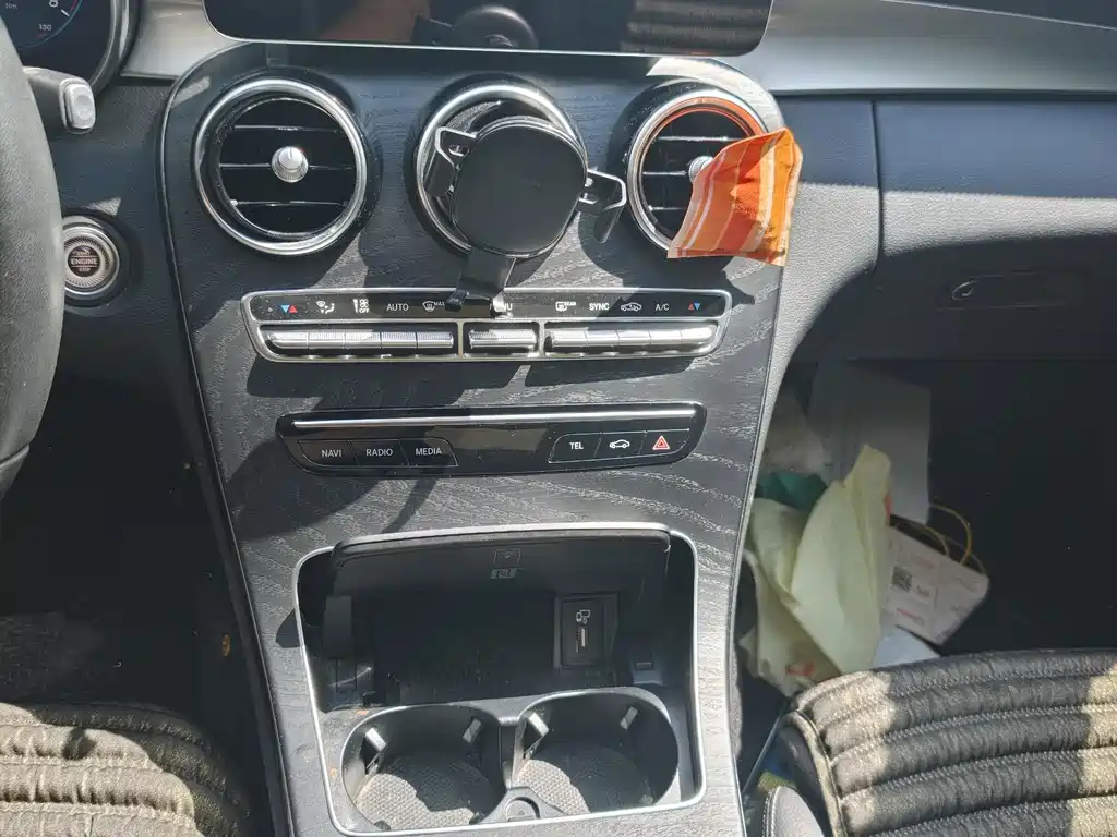 Mercedes-Benz C-Class — миниатюра 11