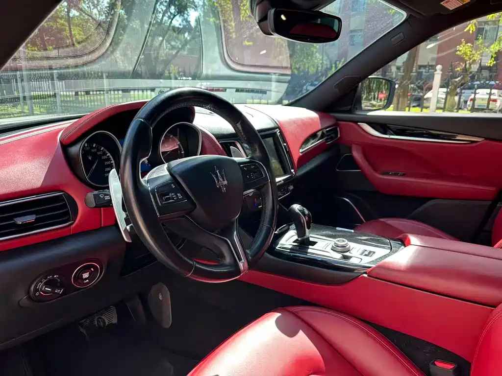 Maserati Levante — миниатюра 9