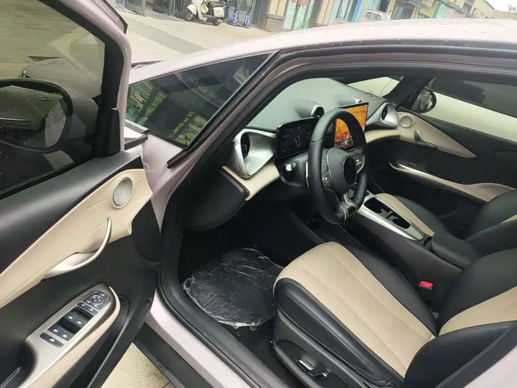 BYD Dolphin — миниатюра 16