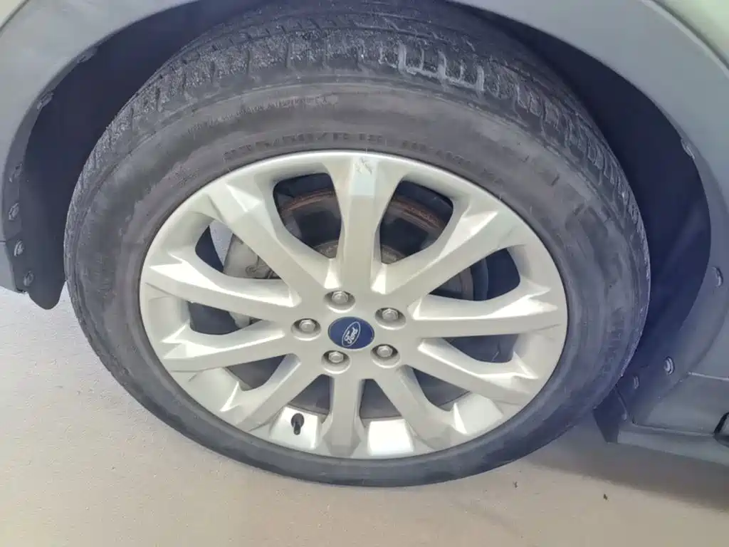Ford Kuga — миниатюра 23