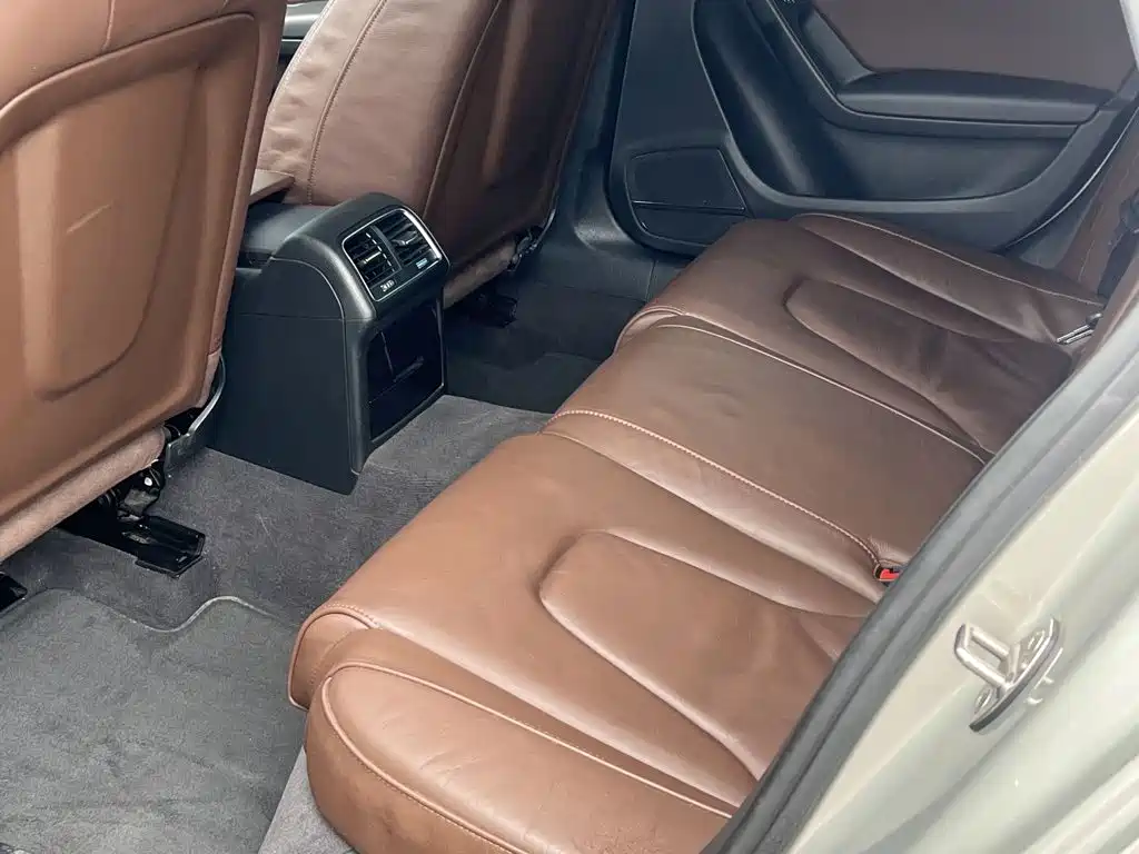 Audi A4L — миниатюра 7